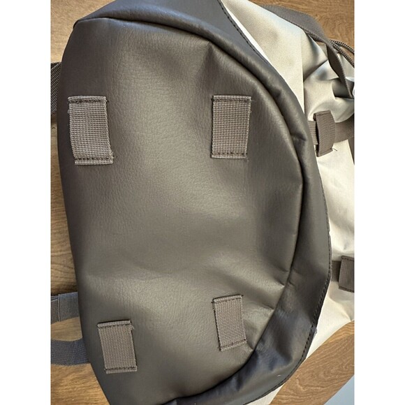 Wenzel Backpack Boulderdasche 30 Liter Capacity Khaki Plaid Discontinued 22x10x9 - Picture 9 of 14